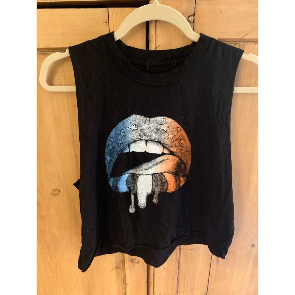 Brandy Melville muscle tee